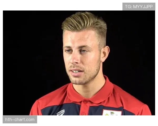 亚当·韦伯斯特闪耀英超,新星表现获多队关注与高度评价 亚当·韦伯斯特闪耀英超,新星表现获多队关注与高度评价