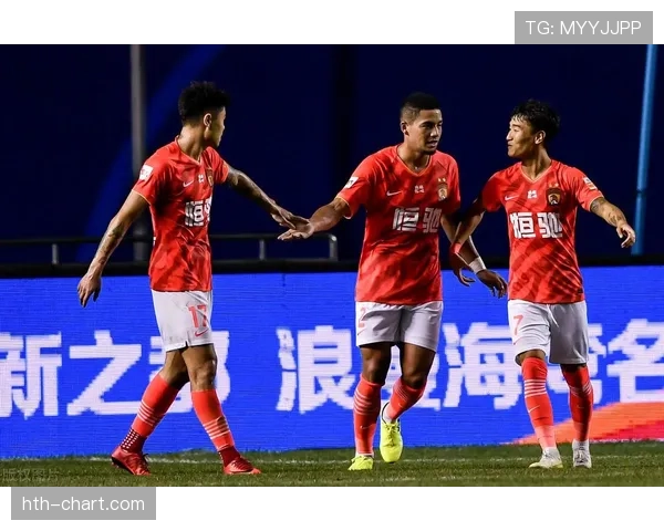 埃斯攻防两端表现抢眼，助球队逆转取胜引球迷热议