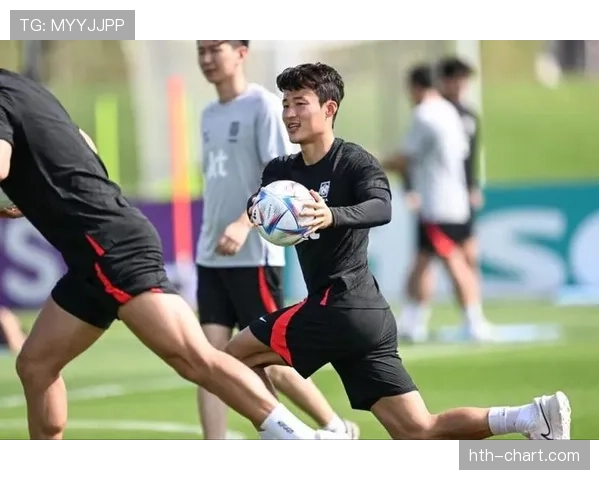 孙准浩在韩国买豪宅，训练完自己煮泡面